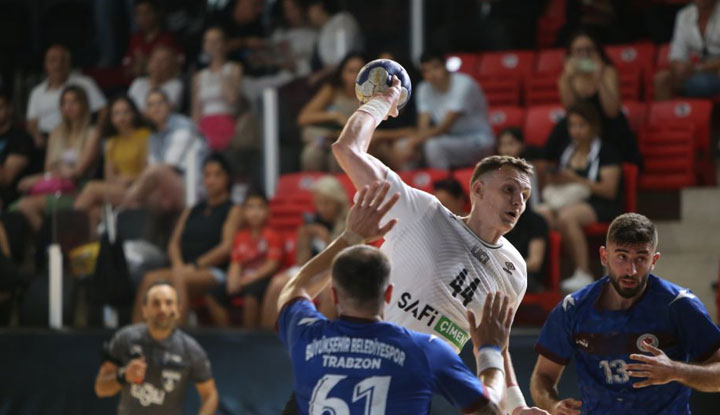 Beşiktaş Hentbol takımı 4 de 4 yaptı!