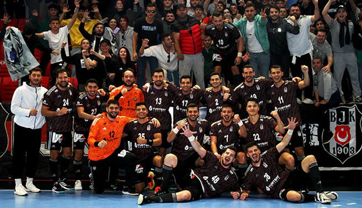 Beşiktaş Yurtbay Seramik bir ust tura yükseldi!