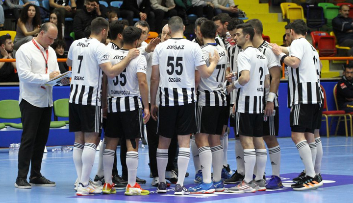 Beşiktaş Yurtbay Seramik, Türkiye Kupası şampiyonu!