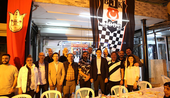 İzmir Beşiktaşlılar Derneği’nden iftar organizasyonu