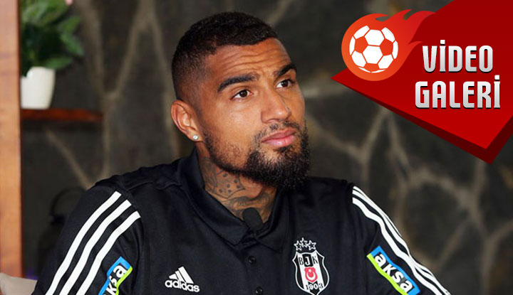 Boateng, evinde basın toplantısı düzenledi! İşte o görüntüler...